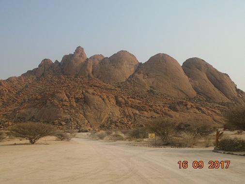 spitzkoppe 2.JPG